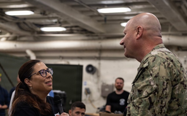 USS John P. Murtha returns to Naval Base San Diego following Artemis II recovery