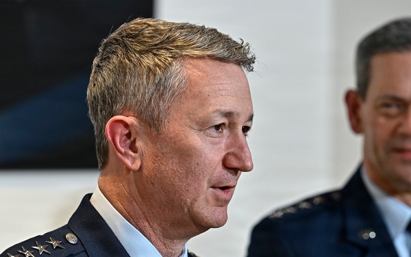 CSAF Wilsbach makes Doolittle Raiders toast