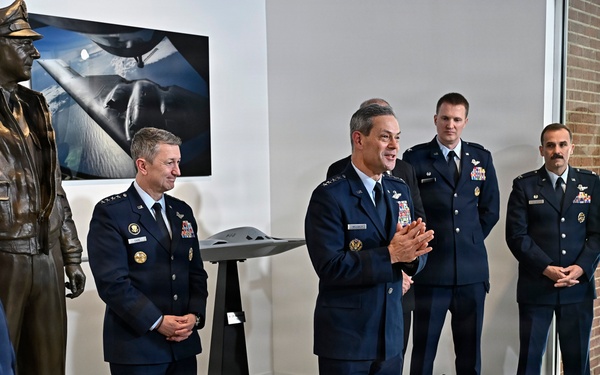CSAF Wilsbach makes Doolittle Raiders toast