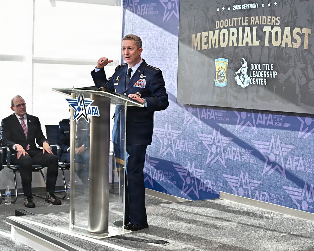 CSAF Wilsbach makes Doolittle Raiders toast