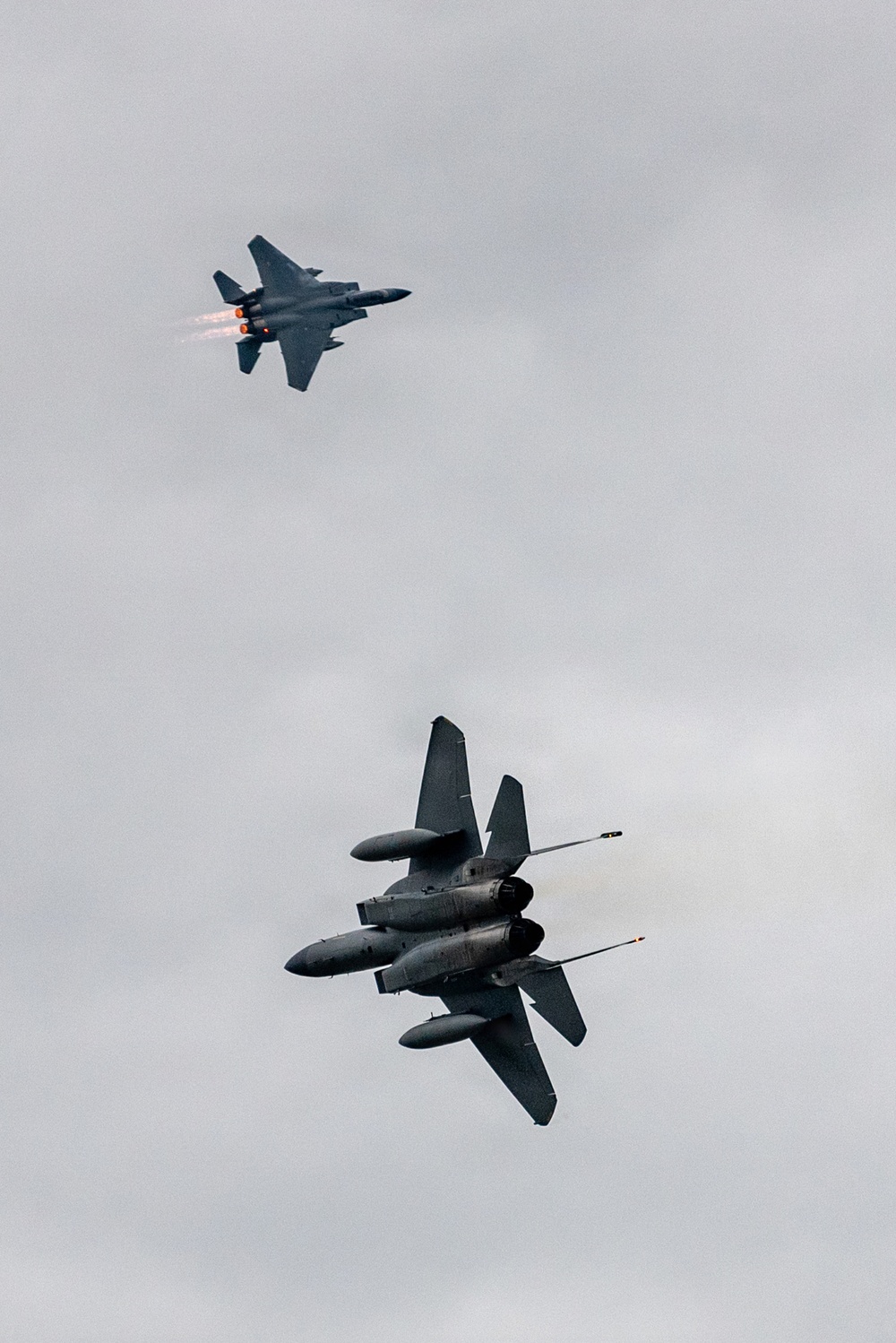 Thunder air show returns to banks of Ohio River with KYANG aircraft