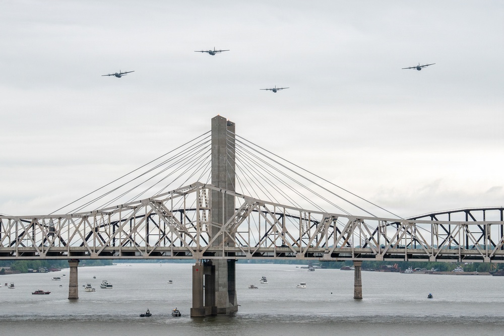 Thunder air show returns to banks of Ohio River with KYANG aircraft