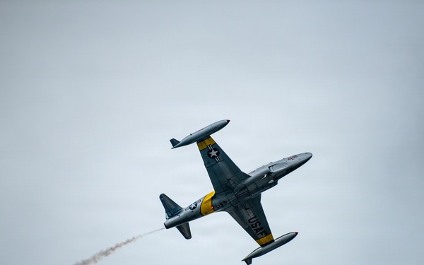 Thunder air show returns to banks of Ohio River with KYANG aircraft