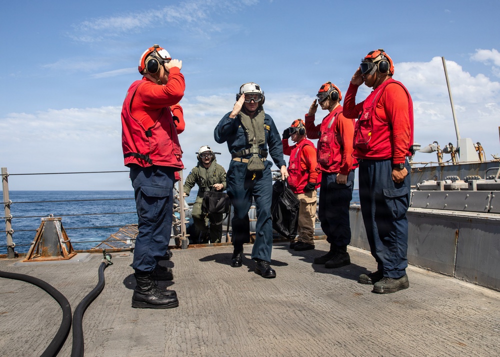 USS Mitscher (DDG 57) conducts flight deck operations