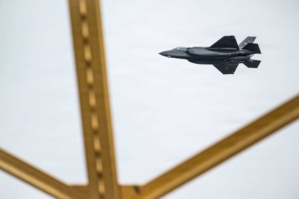 Military aircraft showcase capabilities during Thunder Over Louisville air show