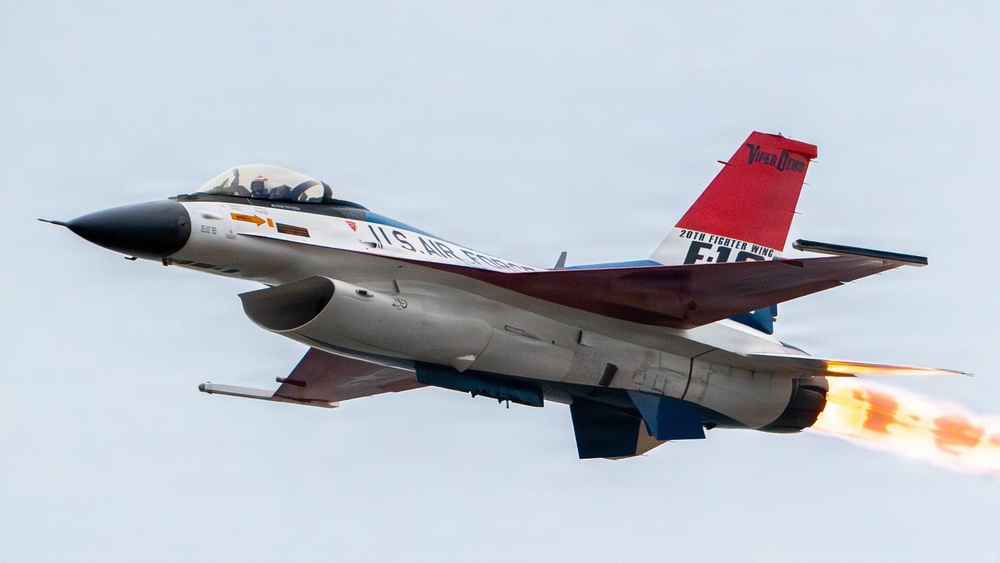 Military aircraft showcase capabilities during Thunder Over Louisville air show
