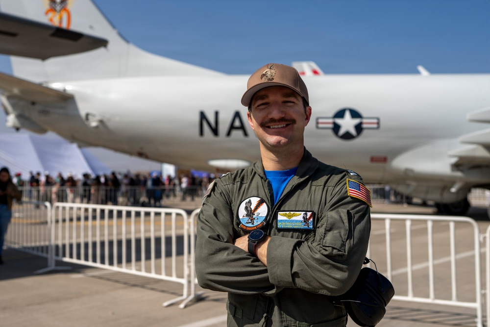 U.S. Navy P-8 strengthens regional ties at Chile’s international air show