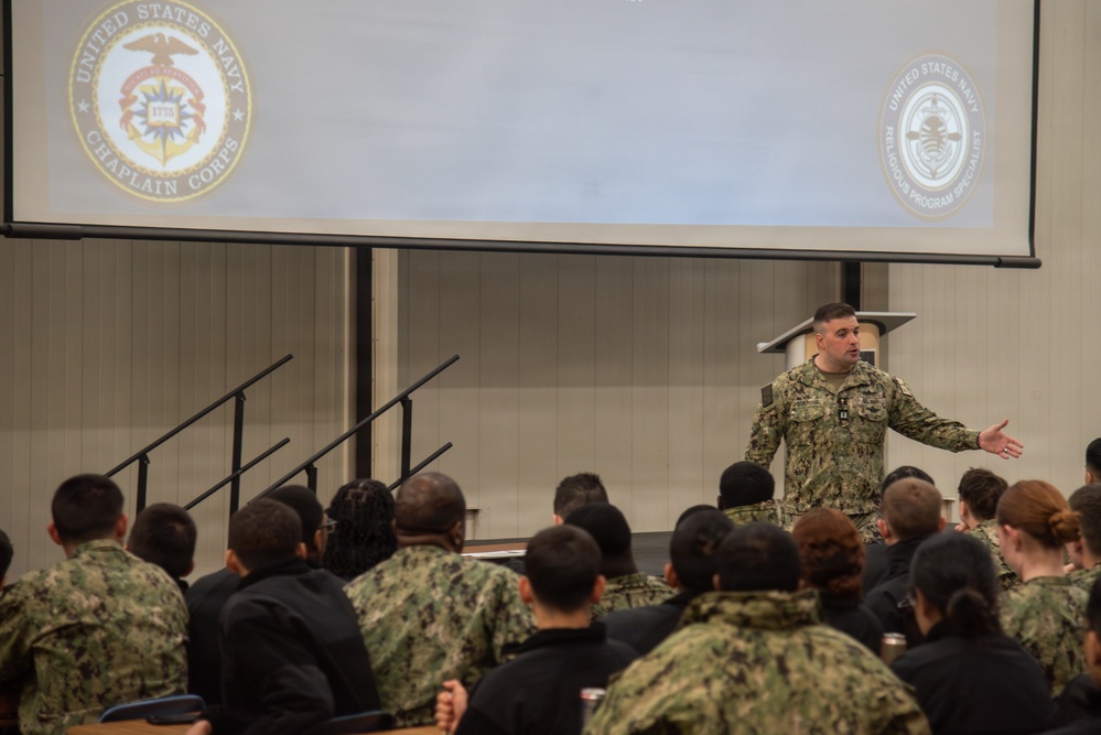 Lt. Rockrohr Conducts Chaplain Services Brief with new SWESC Students
