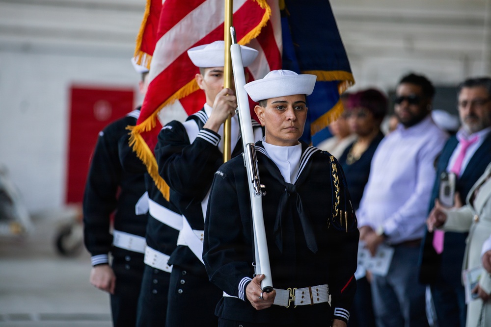 VX-1 hosts retirement ceremony