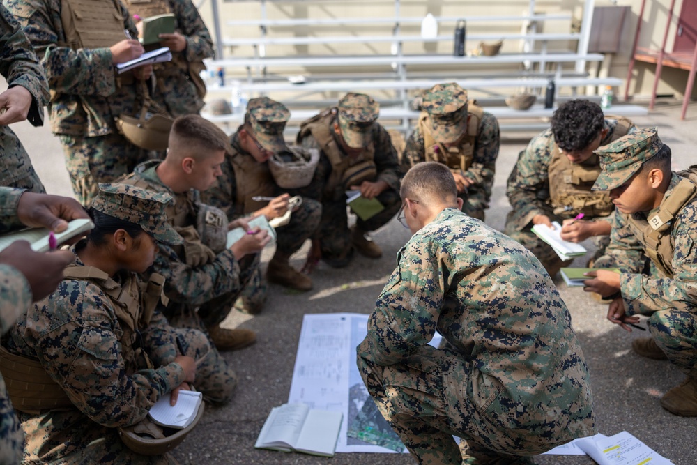Marines with CLR-1 Conduct Combat Convoy Simulator Training