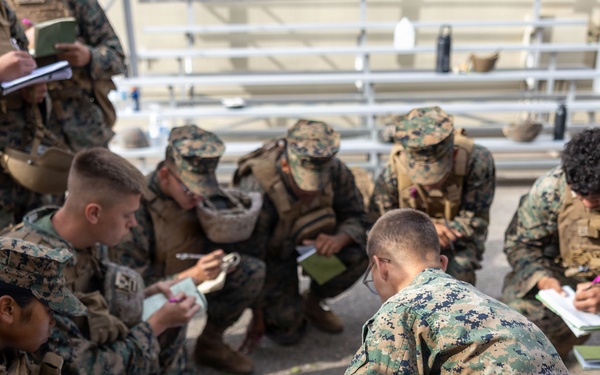 Marines with CLR-1 Conduct Combat Convoy Simulator Training