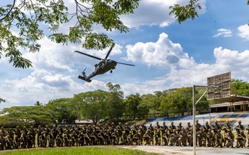 Soldiers conduct Medical Evacuation Training during CENTAM Guardian 26