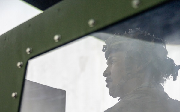 Marines with CLR-1 Conduct Combat Convoy Simulator Training