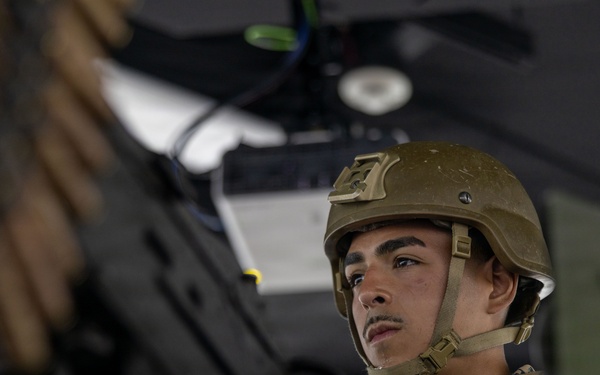 Marines with CLR-1 Conduct Combat Convoy Simulator Training