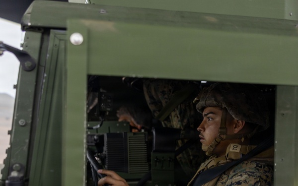 Marines with CLR-1 Conduct Combat Convoy Simulator Training