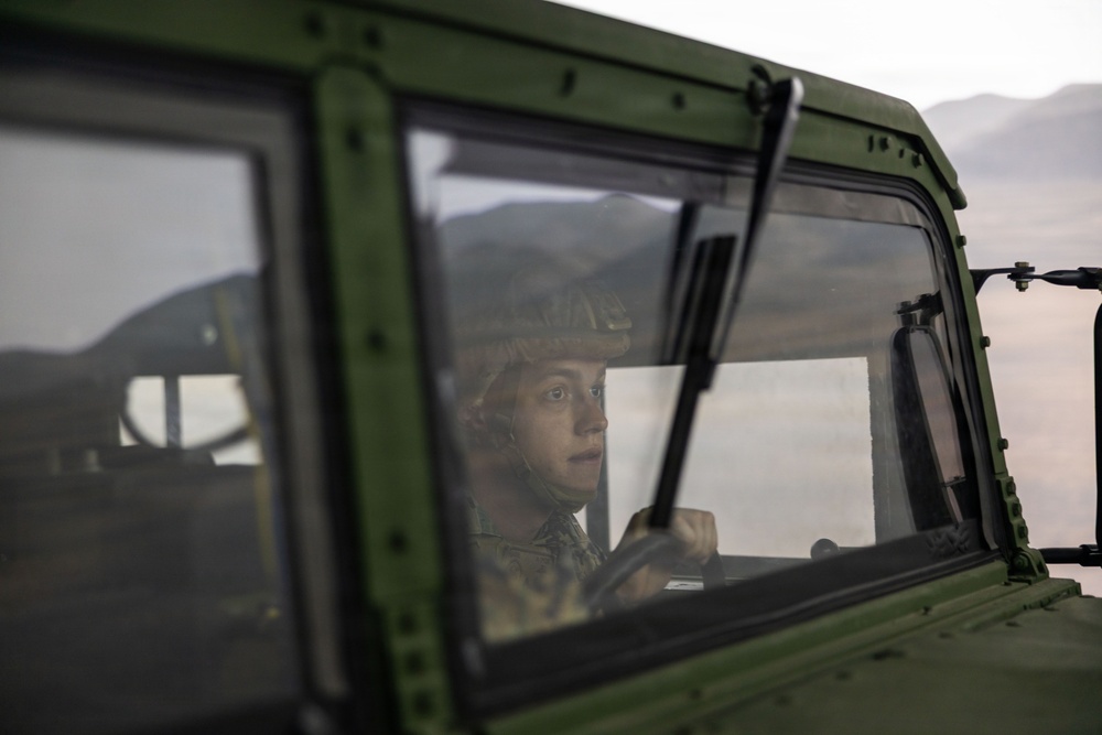 Marines with CLR-1 Conduct Combat Convoy Simulator Training