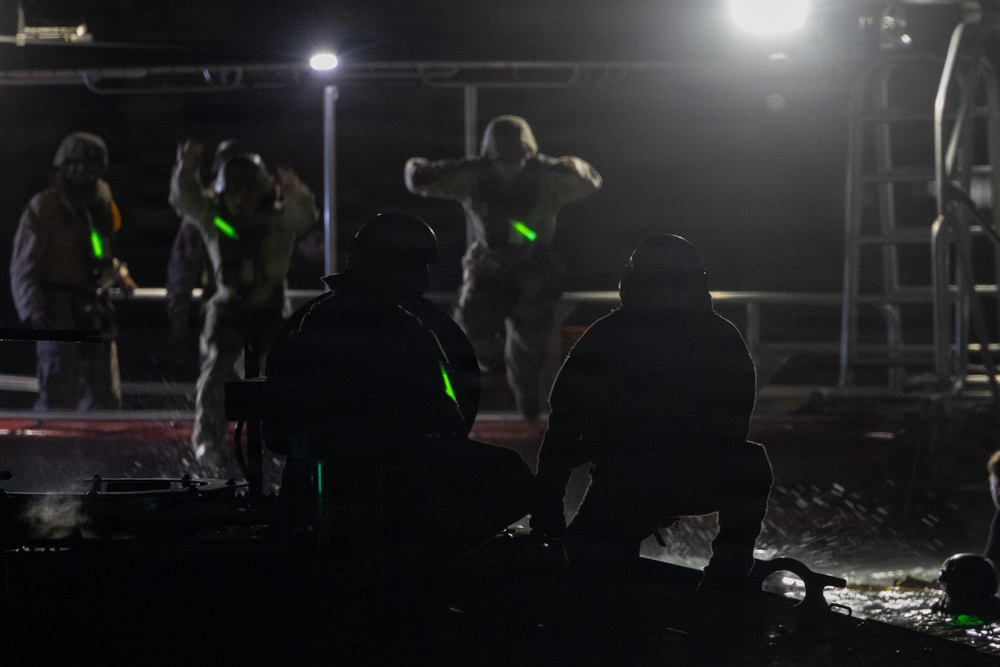 BLT 2/4 conducts ACV Water integration Training Program