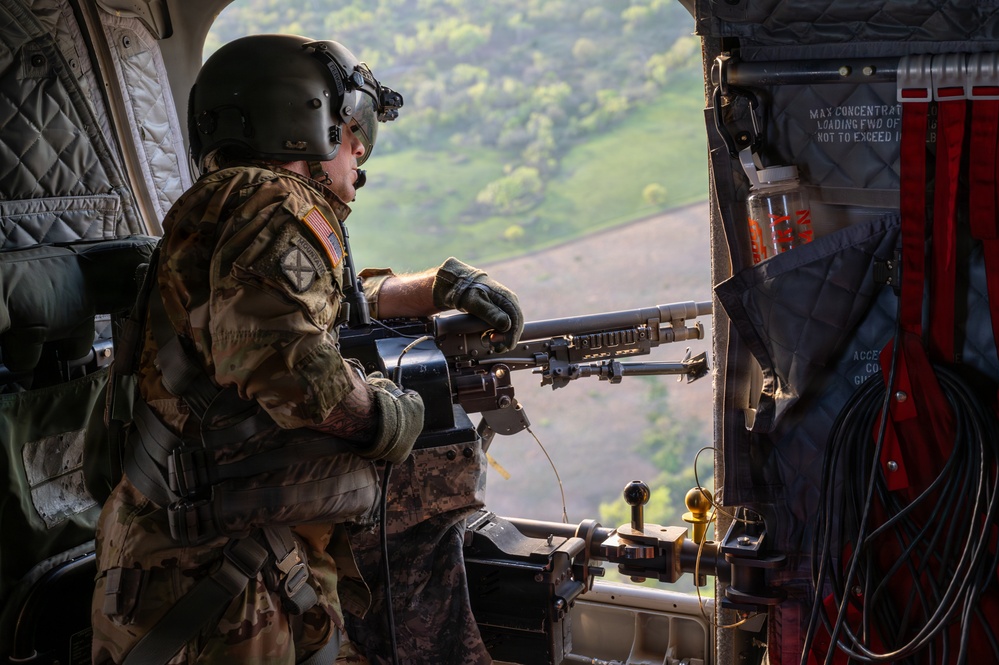 Nebraska Guardsmen Practice Door Gunner Skills