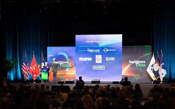 CNO Delivers Keynote Address at Sea Air Space