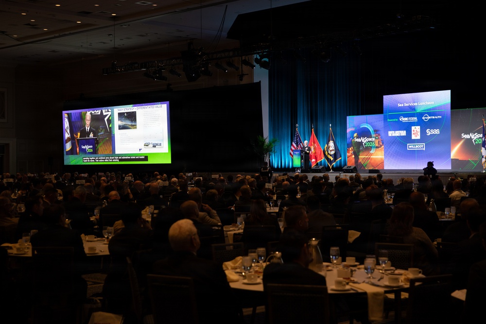 CNO Delivers Keynote Address at Sea Air Space