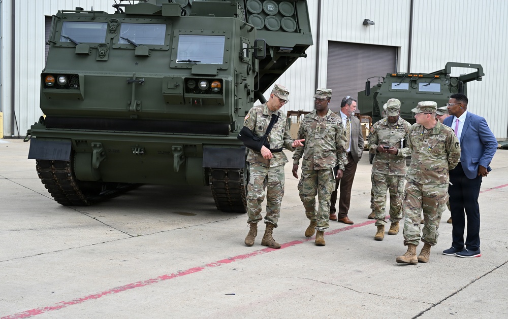 Red River highlights advanced manufacturing, OIB capabilities during AMC visit