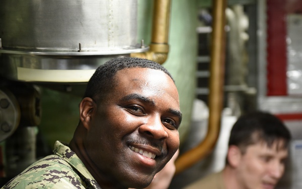 Sailor of the Year Candidates USS Pasadena (SSN 752) Tour