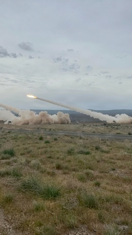 Soldiers execute HIMARS rapid infiltration during large-scale exercise