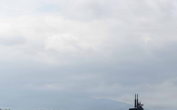 USS Asheville approaches Joint Base Pearl Harbor-Hickam