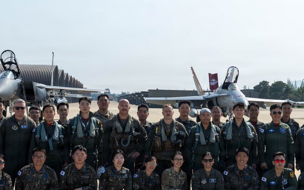 FF 26-1: 31 AEW CC greets ROKAF Operations Command CC at Gwangju AB