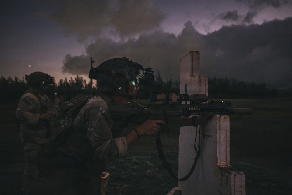 2-21 INF M7 NGSW RANGE NIGHT QUALIFICATION