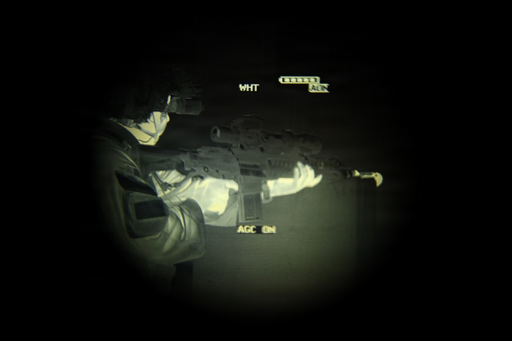 2-21 INF M7 NGSW RANGE NIGHT QUALIFICATION