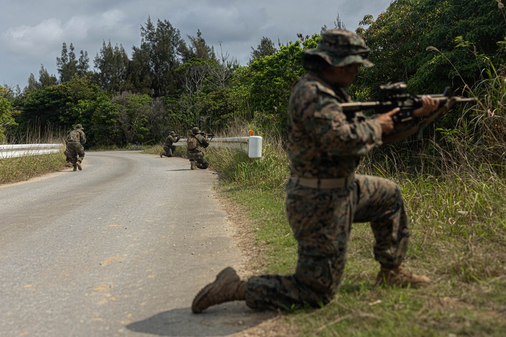 U.S. Marines and Sailors with Combat Logistics Regiment 35, 3rd Marine Logistics Group, Patrols
