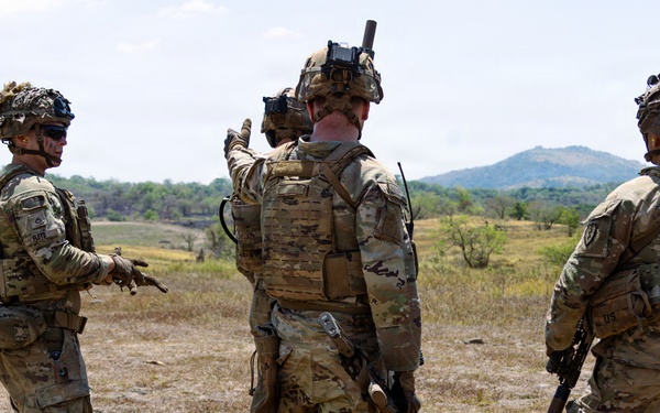 Tropic Lightning Soldiers Rehearse Break Contact for Salaknib 2026