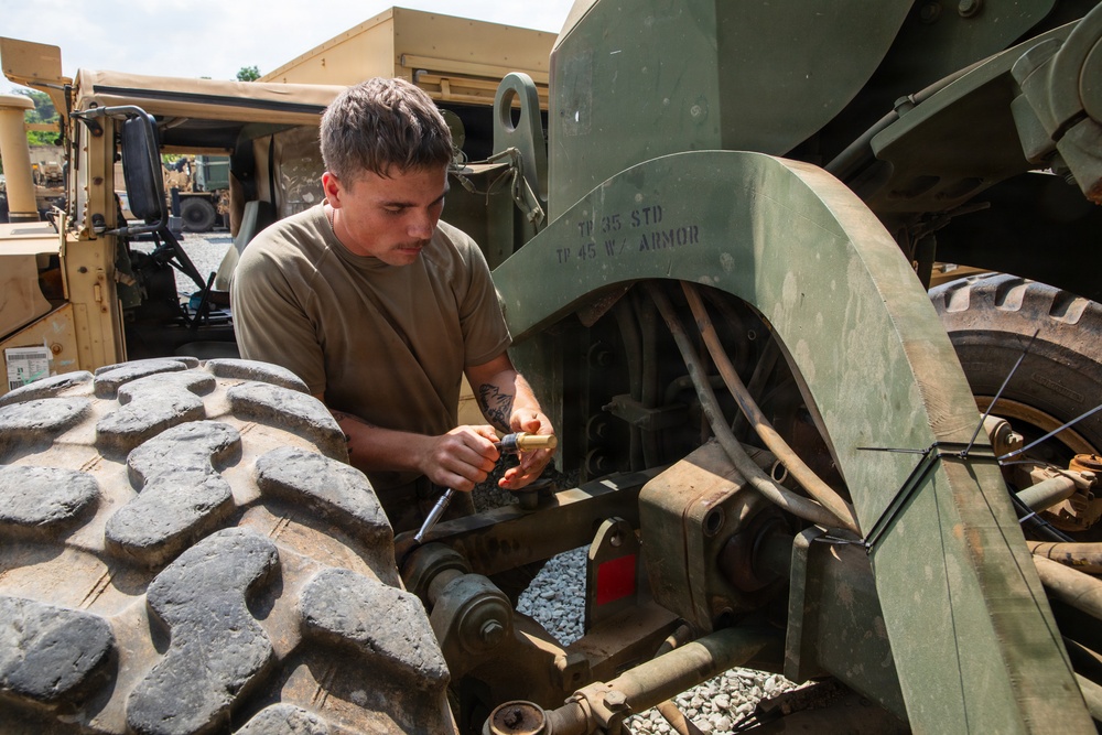 Balikatan 2026: U.S. Army Mechanics fix a 120M Motor Grader using The Digital Forge