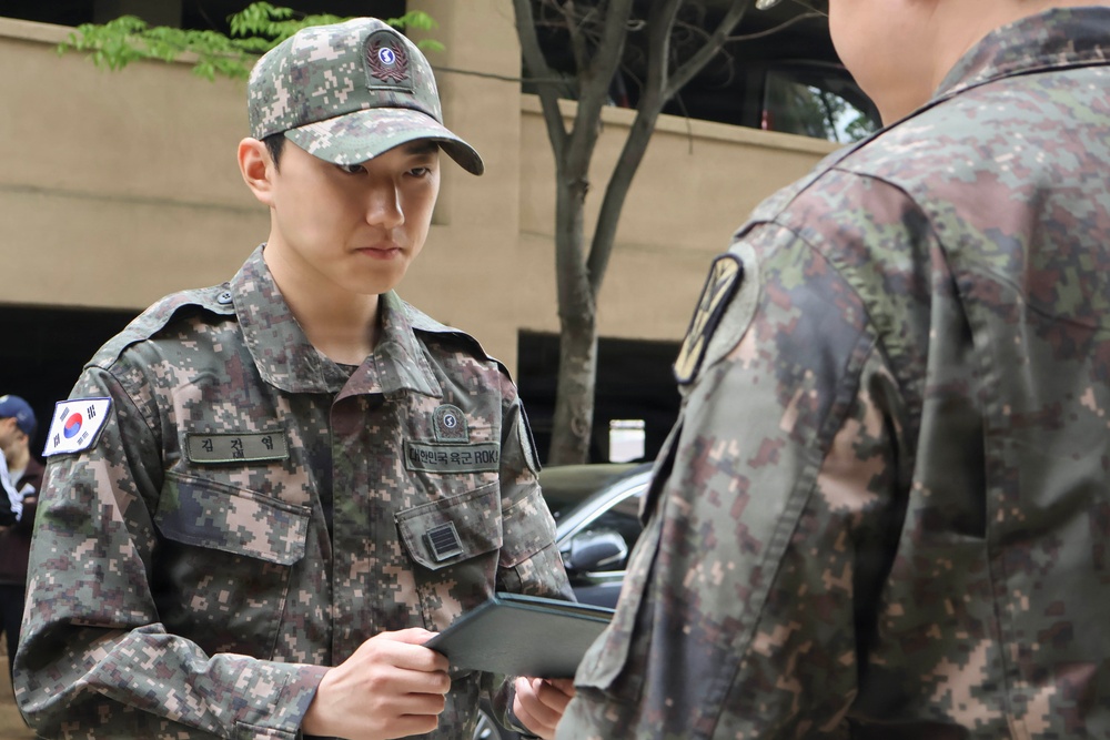 KATUSA Soldiers Recognized During ETS at Osan Air Base