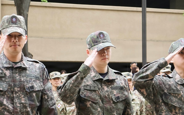 KATUSA Soldiers Recognized During ETS at Osan Air Base