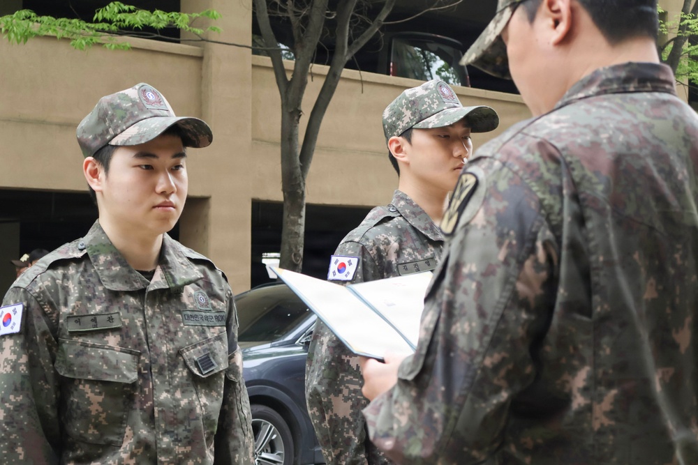 KATUSA Soldiers Recognized During ETS at Osan Air Base