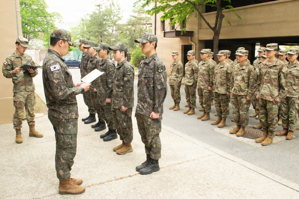 KATUSA Soldiers Recognized During ETS at Osan Air Base