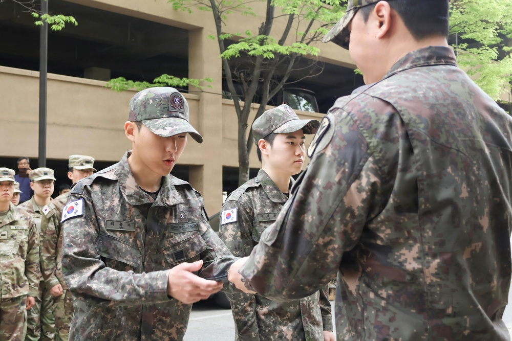 KATUSA Soldiers Recognized During ETS at Osan Air Base