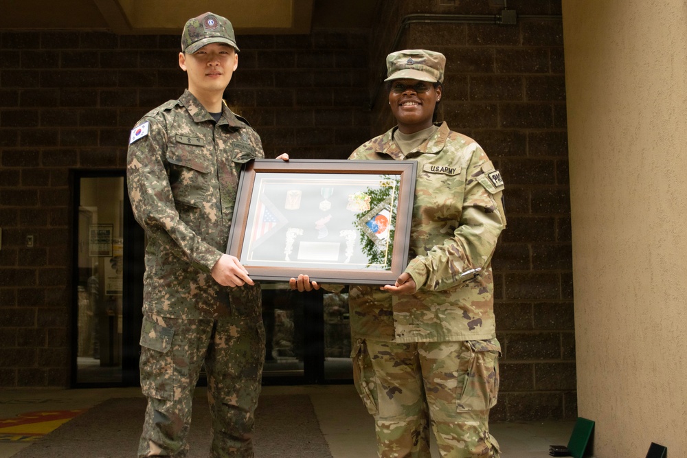 KATUSA Soldiers Recognized During ETS at Osan Air Base