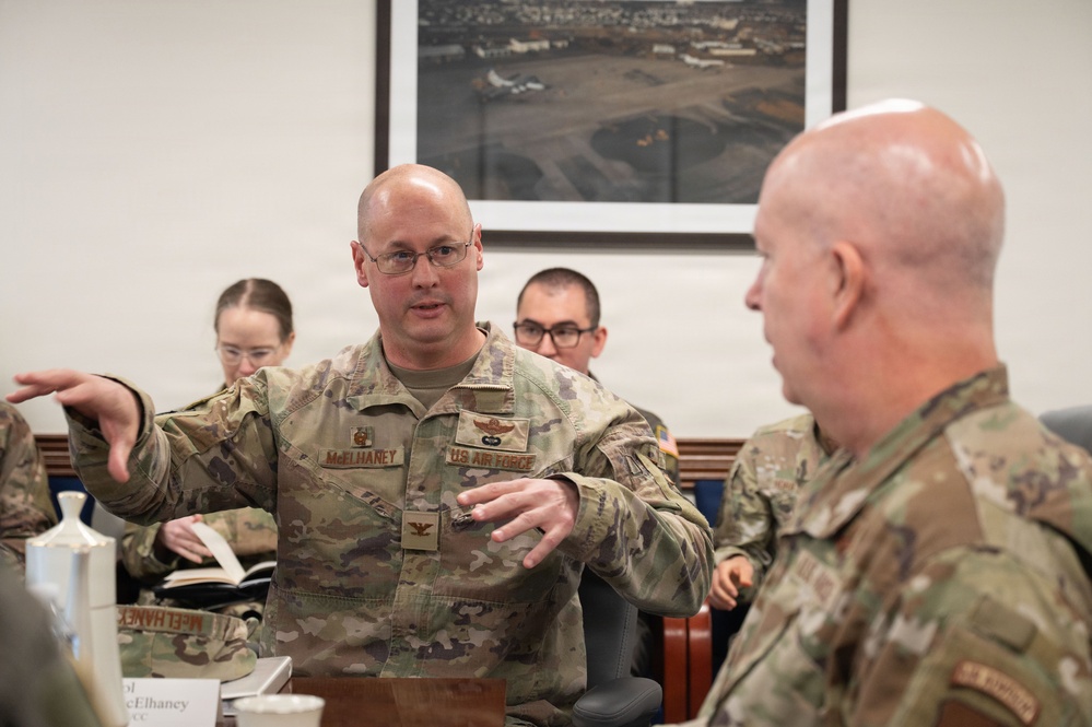 5 AF CC participates in Yokota immersion tour