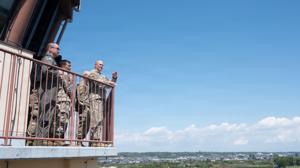 5 AF CC participates in Yokota immersion tour