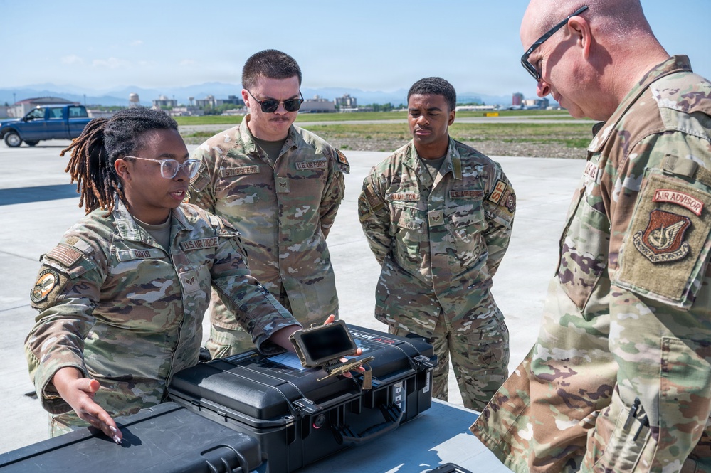 5 AF CC participates in Yokota immersion tour