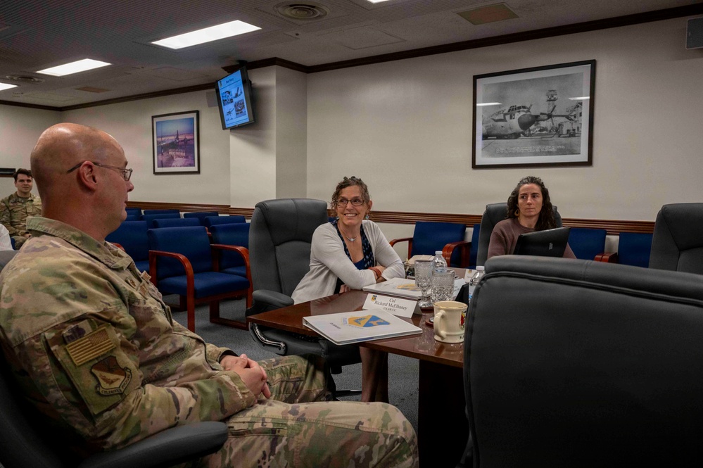 5 AF CC participates in Yokota immersion tour