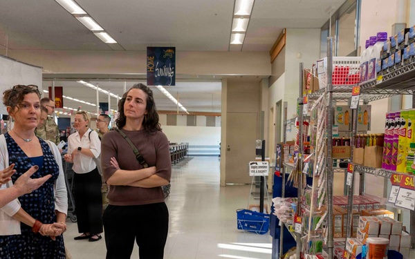 5 AF CC participates in Yokota immersion tour