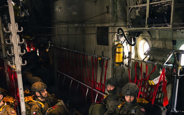 Polish Allies jump from a 139th Airlift Wing C-130H Hercules