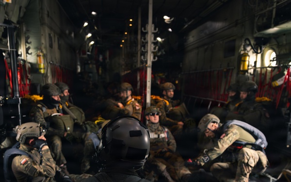 Polish Allies jump from a 139th Airlift Wing C-130H Hercules