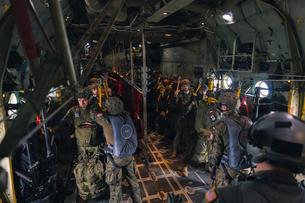Polish Allies jump from a 139th Airlift Wing C-130H Hercules