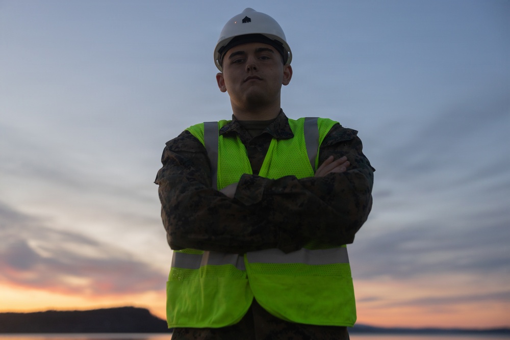 2nd DSB Offloads and Transports Ground and Logistical Equipment in preparation for exercise Aurora