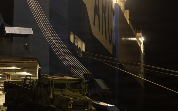 2nd DSB Offloads and Transports Ground and Logistical Equipment in preparation for exercise Aurora